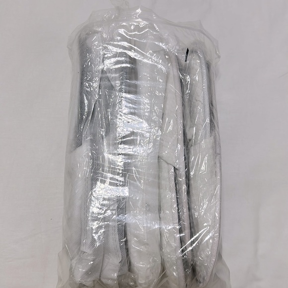 Slipper Bundle NWT in Dust/ Celo Bag Fuzzy and Waffle Styles 5 for $75| Unisex - Picture 9 of 9